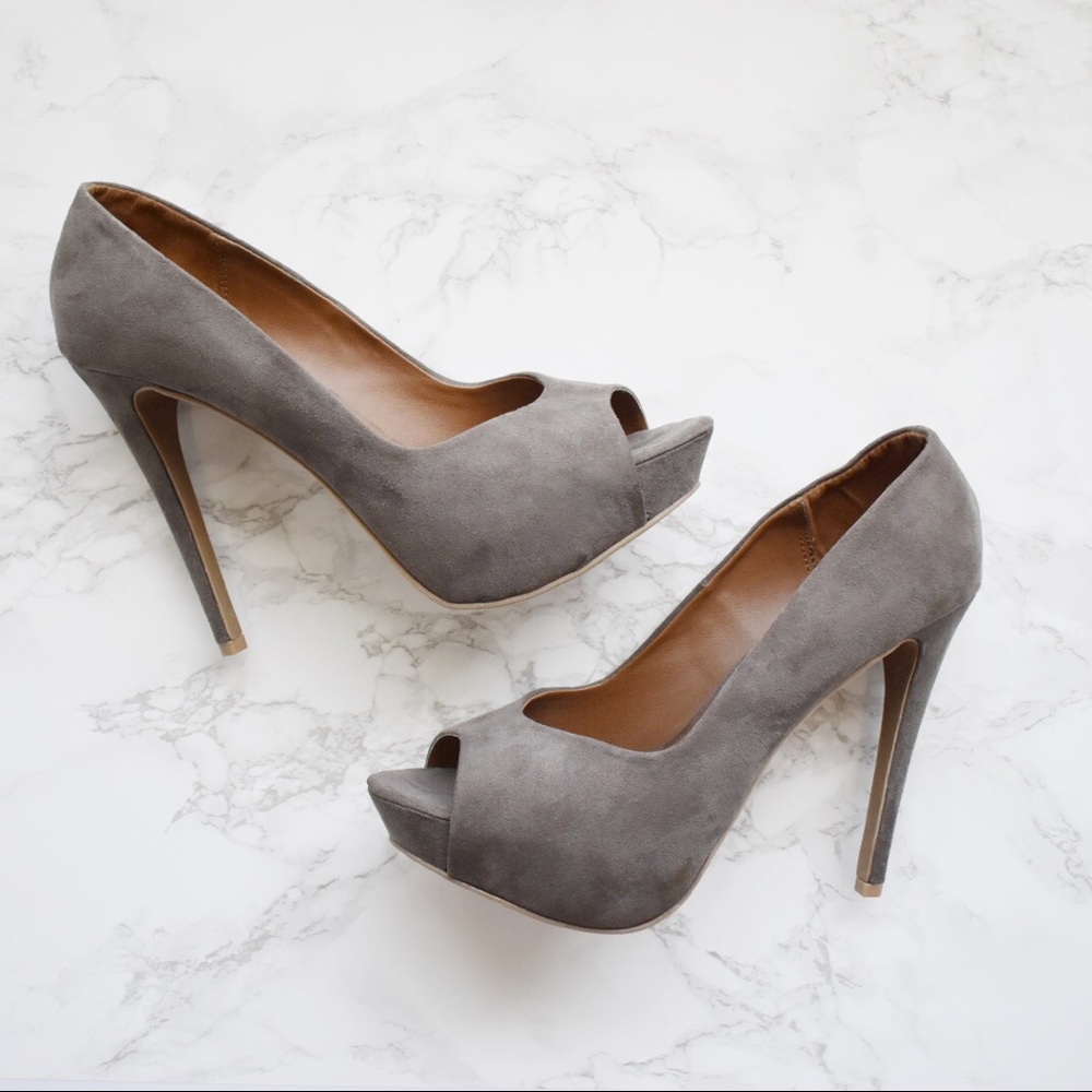 Xhilaration Lior Peep Toe Platform Pumps